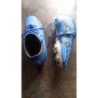 ราคา รองเท้าฟุตบอลจูเนียร์มือสองเบอร์ 37 (47704831356)