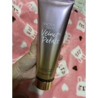 ราคา โลชั่นน้ำหอมจาก victoria s secret กลิ่น velnet patals (3358343713)