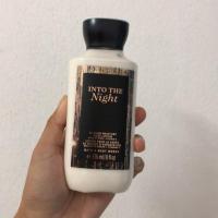 ราคา Bath & Body Works Shea Butter & Vitamin E Body Lotion 236ml. โลชั่น Into the night (6437250792)