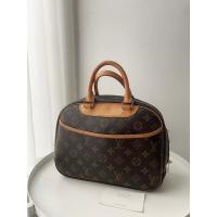 ราคา ❌Louis Vuitton Trouville Monogram Satchel Boston MM (22963631631)