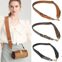 ราคา กระเป๋าสะพายหลังหนังแท้ สีดำลายลิ้นจี่ ปรับขนาดสายคล้องไหล่ได้ (47602496261)