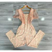 ราคา ส่งต่อจั้มยาวแขนสั้นสีชมพูอ่อน แต่งสกรีนลายโบว์ แขนซีทรู ซิปหลัง ไซส์m (s-mต้นๆใส่ได้) งานป้าย something ผ้าดี สวย (29828752398)