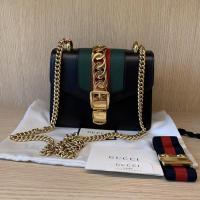 ราคา [BU220503578] Gucci / Sylvie Mini Chain Bag GHW (16670359136)