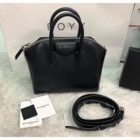 ราคา กระเป๋า Givenchy mini Antigona used like new (5410297241)