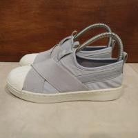 ราคา รองเท้า Adidas superstar slip on สีเทา Size 38 มือสอง สินค้ามีตำหนิไม่ใช่ของแท้นะค่ะ (5313752641)
