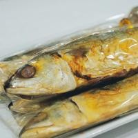 ราคา ปลาทูมัน ตัวใหญ่ๆ ปลาทูเค็ม 1 ห่อ มีปลาทู 4 ตัว สดสด ใหม่ใหม่ จาก ร้านจี้ออ ของฝากกระบี่ (7029007918)