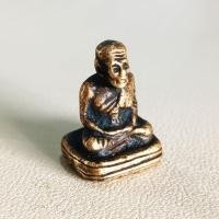 ราคา A071 หลวงปู่ทวด เหยียบน้ำทะเลจืด วัดช้างให้ จ.ปัตตานี รุ่นเบตง ปี2505 ตอกเลขใต้ฐาน เนื้อทองเหลือง (40500983534)