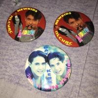 ราคา เข็มกลัดยุค 90 ของแถมจากนิตยสาร “เธอกับฉัน” ขายรวม 3 ชิ้น (4443793320)