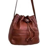 ราคา Renoma กระเป๋าหนังแท้ สะพายครอสบอดี้ กระเป๋ามือสอง กระเป๋าผู้หญิง ทรงจีบ women leather bucket saddle bag yonvintage (20194041686)