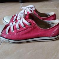 ราคา รองเท้าผ้าใบทรงผู้หญิง converse all star สีแดง ของแท้ เบอร์ 38 (ไม่มีกล่อง) (1971951300)