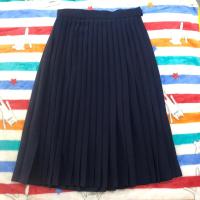 ราคา กระโปรงพลีท สีกรม ร้านนิสิต แบรนด์ Nisit (22043093650)