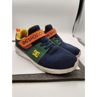 ราคา รองเท้าผ้าใบแบบสวม DC สีกรม มือสอง ไซส์ 36 (24650853292)