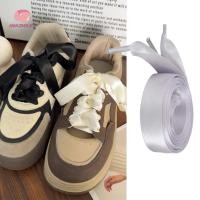 ราคา เชือกผูกรองเท้าริบบิ้นผ้าซาตินสาวหวาน - เชือกผูกรองเท้าเรียบมุกหรูหราฝรั่งเศส Luster Wide Brim - รองเท้าผ้าใบ DIY อุปกรณ์เสริม (27877517777)