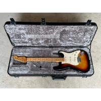 ราคา Fender American Standard 2000 (มือสอง) (40676073019)