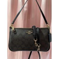 ราคา กระเป๋าCoach Pouchแท้ มือสองสวยมาก (21409488678)