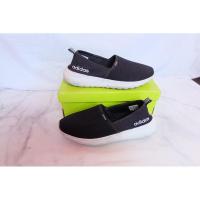 ราคา ✅ส่งฟรี!!!! Adidas Neo ส่งต่อรองเท้ามือ 2 (4435055512)