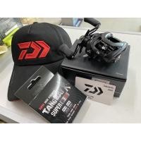 ราคา รอกเบทหยดน้ำ Daiwa Tatula 100 ปี2018 มีใบรับประกันทุกตัว แถมสายและหมวก ฟรี....!!! (6184354436)