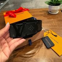 ราคา LOUIS VUITTON BELT initiales (26611538652)