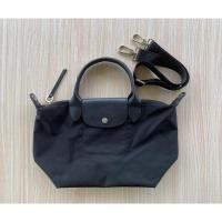 ราคา Longchamp neo Size sแท้มือสอง ส่งต่อ2,500 รุ่น cross body สีดำสะพายข้างได้ สภาพ95% (25811772634)