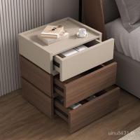 ราคา ไม้เนื้อแข็งครัวเรือนที่ทันสมัยสร้างสรรค์โต๊ะข้างเตียงสุดขีดที่เรียบง่ายที่เรียบง่ายโต๊ะข้างเตียงตู้ไฟห้องนอนการจัดเก็บพรีเมี่ยมสไตล์ใหม่หรู กะรัต (46755799999)