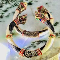 ราคา กำไลหางช้างเผือก หางช้างขาว หางข้างสีดอ เศียรพญานาคถมทองลงยา มีให้เลือกมากมายหลายแบบ เครื่องประดับมงคลตัวเรือนเงินแท้ (20123725631)