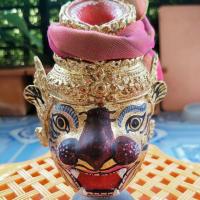 ราคา เศียรปู่ฤาษีกาลสิทธิ์ ขนาดตั้งหน้ารถ ปี 2555 วัดบางพระ จ.นครปฐม ก็ต้องเห็นรูปปั้น พระฤาษีหน้าเสือ (5132892354)