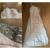 ราคา ชุดราตรี ชุดเดรส สีชมพูอ่อน ปักเลื่อม ไหล่เฉียง (1864406951)