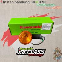 ราคา โคมไฟ Assy สัญญาณด้านหน้าซ้าย W175 ใหม่ ^ ไฟเลี้ยว Ritting Ritting ด้านหน้าซ้ายรุ่นใหม่ 2024 W 175 S Se Cafe TR ใหม่ Original Kawasaki 100% KGP KMI 23037-0596 (41120795946)