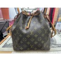 ราคา 990ไม่ขายเป็นสินค้าตัวจริงพร้อมส่งกระเป๋ามือสองงานตู้ญี่ปุ่นเกาหลีสายคาวไฮด์เป็นหนังแท้งานลุ้นแท้ไม่การันตีแบรนด์แท้ (8969379639)