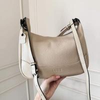 ราคา กระเป๋า Luxe Brandbag สีเบจ เหลือสีเดียว ใบสุดท้าย ลดราคาพิเศษ (27355290404)