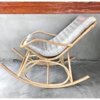 ราคา เก้าอี้โยกหวายแท้ พร้อมเบาะ (9758145101)