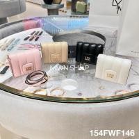 ราคา Lyn มีโค้ดลด30% new patti short กระเป๋าสตางค์ใบสั้น ของแท้จากชอป (29413024265)