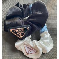 ราคา 【พร้อมจะส่ง】มาใหม่ ยางมัดผมPRADA ยางรัดผมผู้หญิงน่ารัก ยางรัดพมแฟชั่น (10821385297)