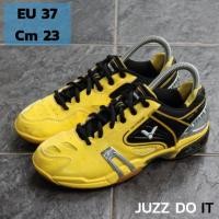 ราคา รองเท้าแบดมินตัน Victor มือสอง (2907422626)