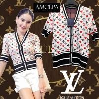 ราคา เสื้อไหมพรม L.OUIS VU.ITTON KNITT คอวี ตัวล่าสุด 2021 ผ้าทอความหนากำลังดี ไม่หนาเกิน ไม่บางเกินไป (14222146681)