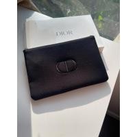 ราคา กระเป๋าใส่เครื่องสำอาง dior (49902915873)