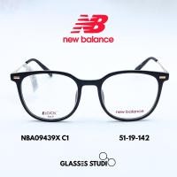 ราคา กรอบแว่น New Balance NBA09439X (สีดำโรสโกลด์,สีเทาใสโรสโกลด์) 51-19-142 (54951155336)