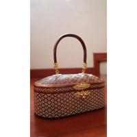 ราคา กระเป๋าย่านลิเภารี (แนวยาว) จากฝีมือชาวบ้านชุมชน นครศรีธรรมราช (งานทำมือทุกชิ้น) (3806405712)
