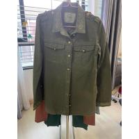 ราคา เสื้อแขนยาวผ้าออกแนวยีนส์ตกแต่งปกแขนเสื้อสีเขียวขี้ม้า (10299809864)