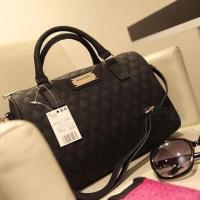 ราคา OOS Mango Quilted Bowling Tote Sling Bag 1 ชิ้น (56705902800)