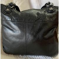 ราคา Coach Poppy 19002 Glam Glazed Leather Tote Shoulder Handbag Purse สีดำ มือสอง (23402940022)