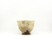 ราคา แก้วมัทฉะ งานดินเผาญี่ปุ่นสีครีม (27621318061)