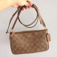 ราคา Coach F58321 pouch crossbody (404842702)