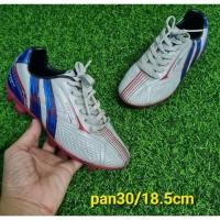 ราคา รองเท้าสตั๊ด pan มือสอง เบอร์ 30 (26114089519)