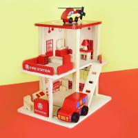 ราคา สถานีดับเพลิงพร้อมรถของเล่นและเครื่องบินไม้ ของเล่นไม้เสริมพัฒนาการ Wooden Kid Fire Station ถูกที่สุด‼️ (18731491383)
