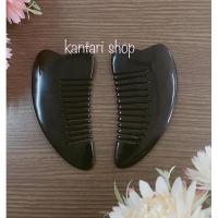 ราคา (2 ชิ้น) หวีกัวซาเขาควายแท้ 100 % ยาว 11-12 เซนติเมตร กัวซาหน้าศรีษะและร่างกายได้ (9825599567)