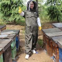 ราคา ชุดจับผึ้ง จั๊มสูทระบายอากาศ หมวกกันผึ้ง อุปกรณ์เลี้ยงผึ้ง ชุดจับผึ้งครบชุด (รวมถุงมือ) L/XL/2XL (28212758514)