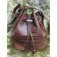 ราคา *มีตำหนิทำสี***กระเป๋าสะพายข้างทรงขนมจีบ แบรนด์ **marie claire (5846757979)