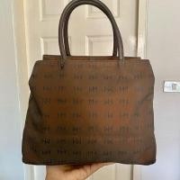 ราคา กระเป๋าถือสีน้ำตาลเข้มแบรนด์ HANAE MORI (HM)สภาพใหม่สินค้าญี่ปุ่นมือสอง ทรงเก๋มากค่ะ (27628738847)