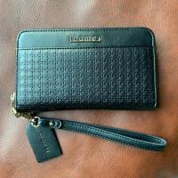 ราคา Used กระเป๋าสตางค์ Thames มือสอง สภาพดี (2317870962)